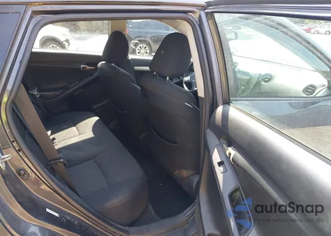 2010 Pontiac Vibe из США, поврежденный, VIN 5Y2SP6E82AZ404761